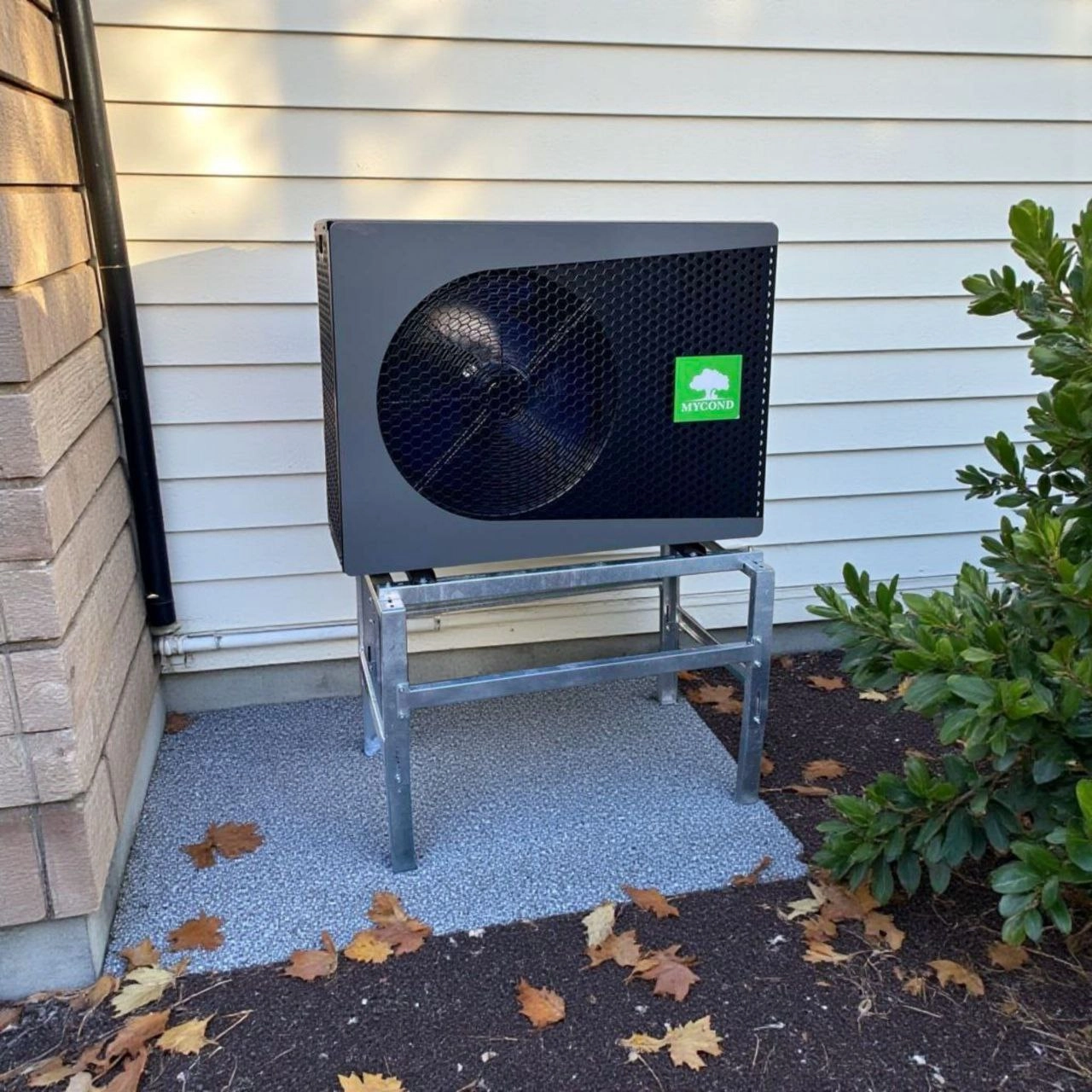 Energieeffiziente Monoblock-Wärmepumpe A+++, Mycond BeeThermic